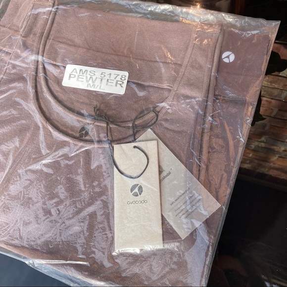 Avocado Sport Tank in Pewter NWT |  Size: M/L - Picture 5 of 7